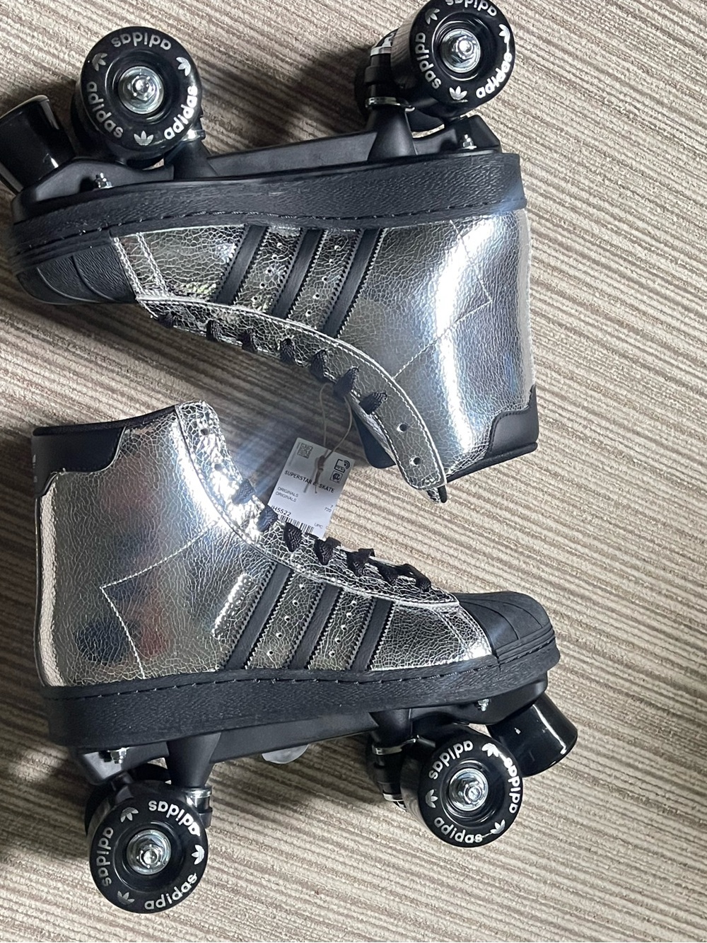 Adidas Size 8.5 Women’s - Superstar 82 Skate Silver Metallic JH5522 New With Tag - Picture 9 of 9